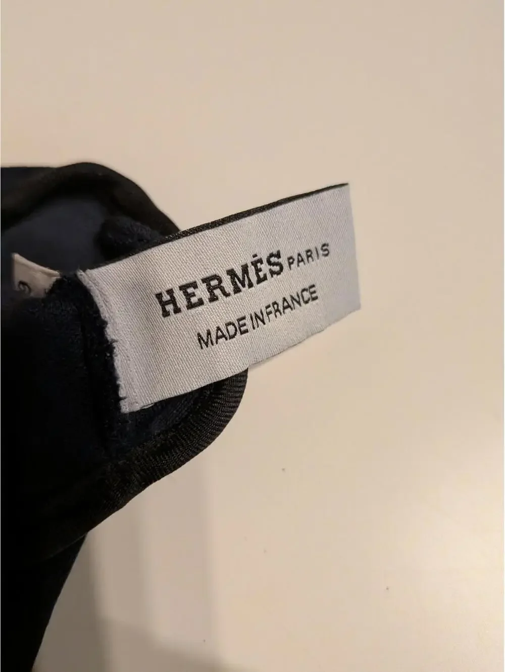 Rare Authentic HERMES Black Silk Gloves Size 6 1/2 Women's Winter 6.5 H Logo
